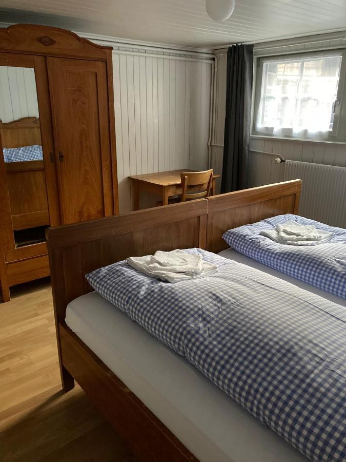 Familienferien Im Chalet Baergli 坎德施泰格 外观 照片